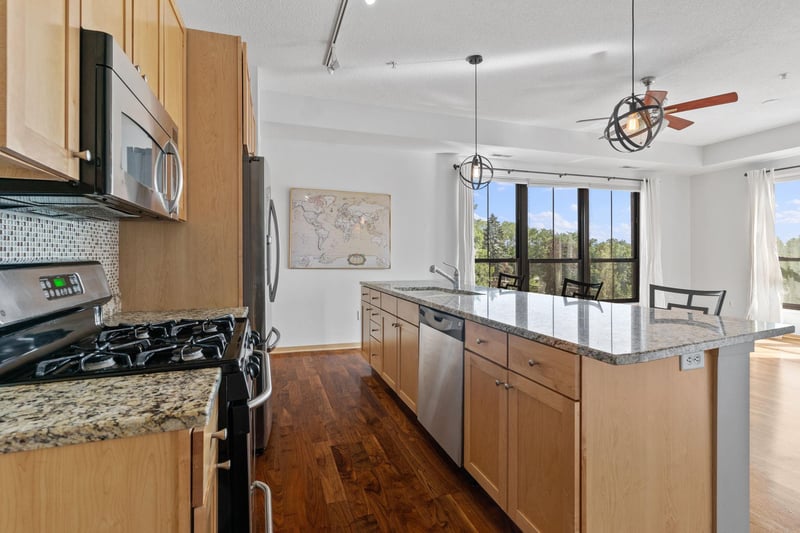 4525 Park Commons Dr #201, Minneapolis, MN 55416