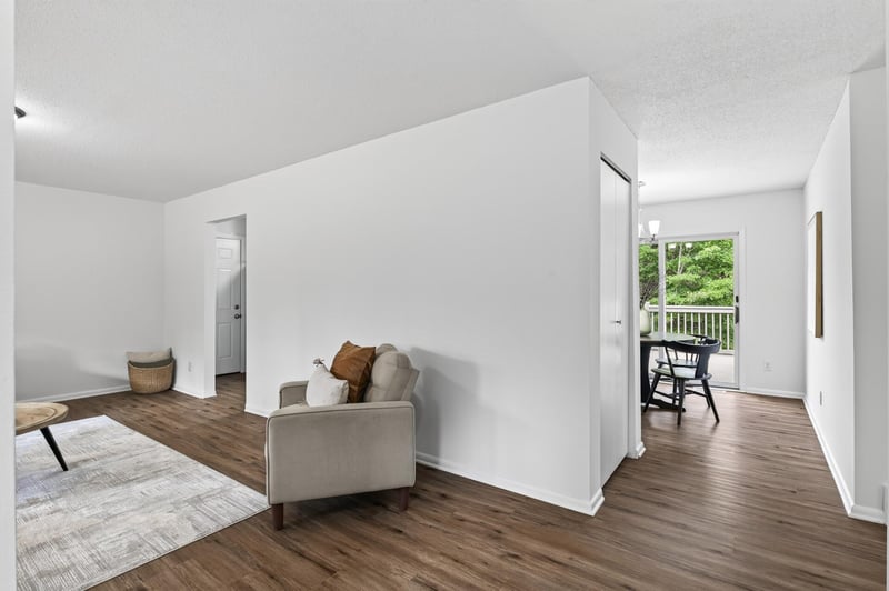 21135 Quinn St NW, Oak Grove, MN 55011
