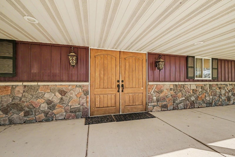 8920 E 250th St, Elko New Market, MN 55020