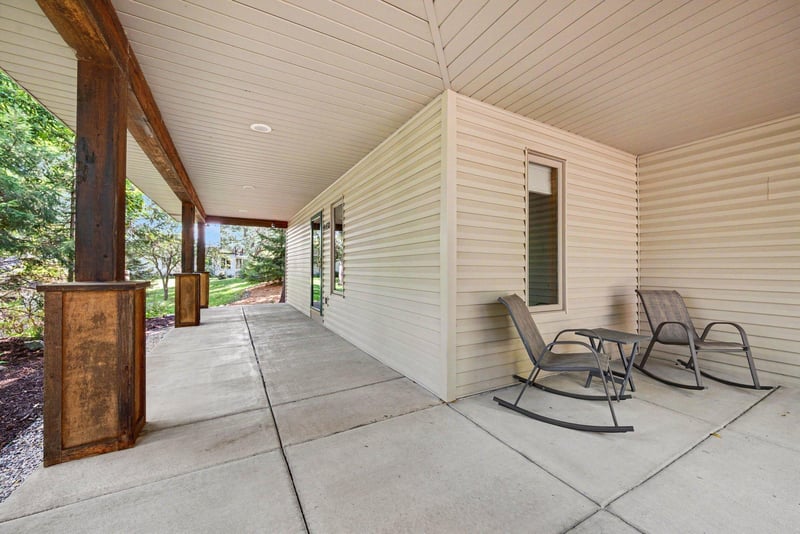 2430 Larpenteur Ave E, Maplewood, MN 55109