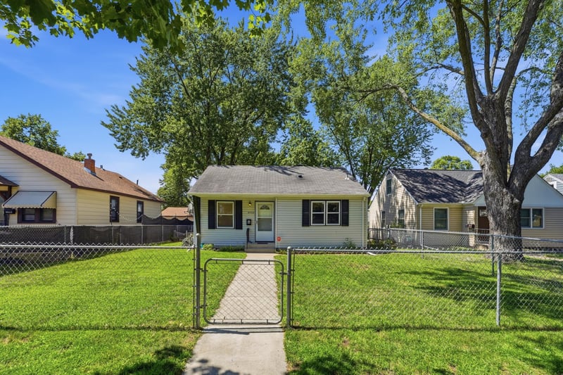 5732 41st Ave S, Minneapolis, MN 55417