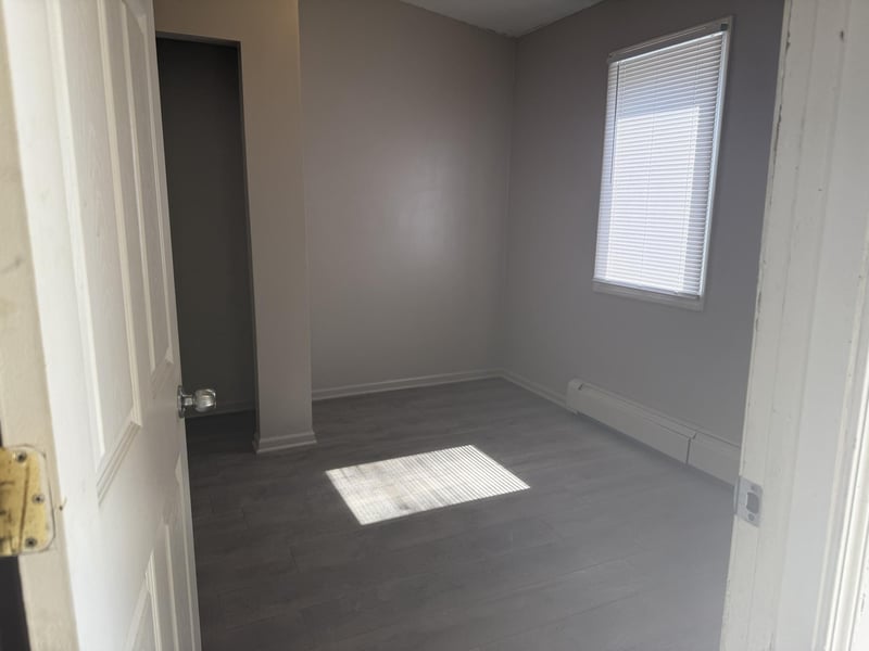 1204 E 7th St, Saint Paul, MN 55106