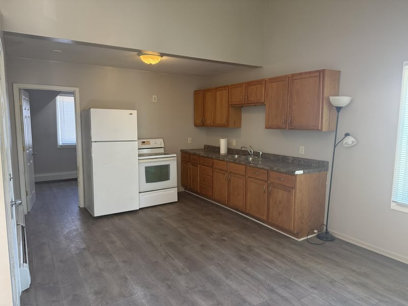 1204 E 7th St, Saint Paul, MN 55106