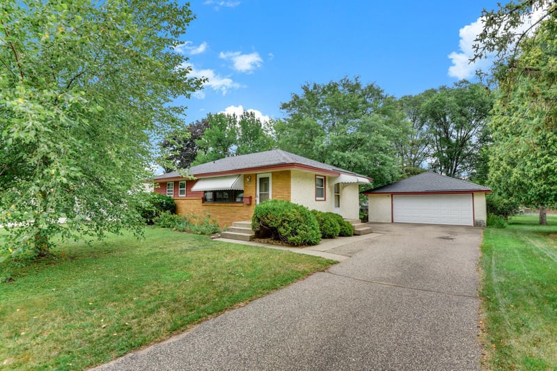 7024 Drew Ave N, Brooklyn Center, MN 55429