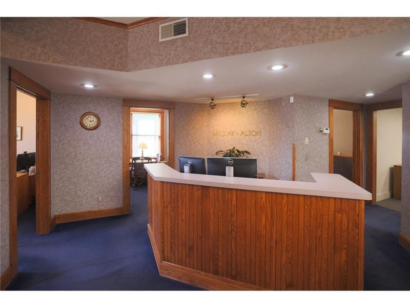 951 Grand Ave, Saint Paul, MN 55105