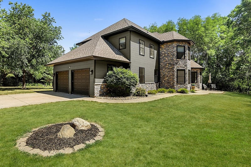 3122 Alder Ln, Saint Cloud, MN 56301