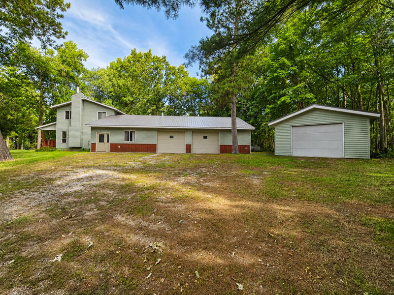 4902 Woodland Dr NW, Hackensack, MN 56452