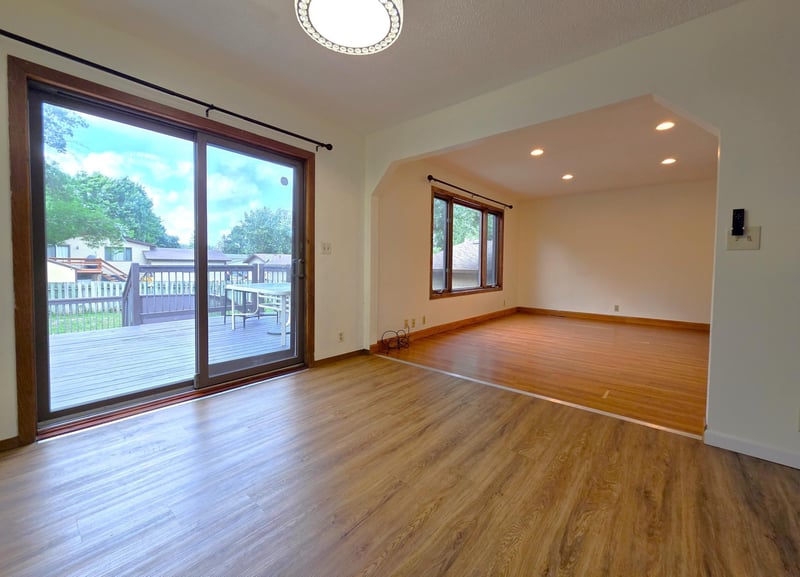 1188 Union Ct, Hastings, MN 55033
