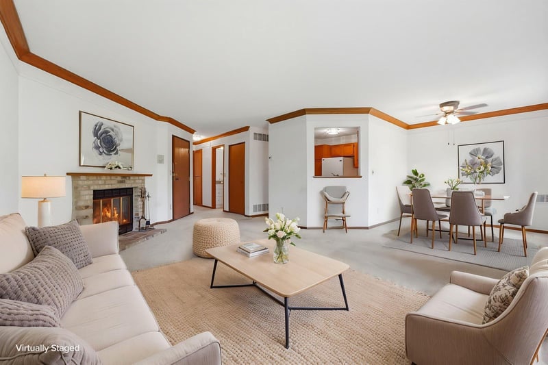 1063 Duckwood Dr #102, Eagan, MN 55123