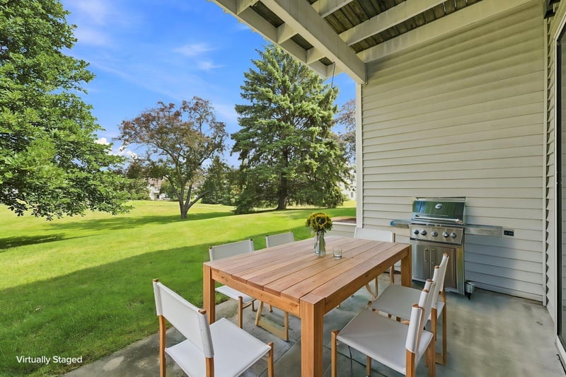 1063 Duckwood Dr #102, Eagan, MN 55123