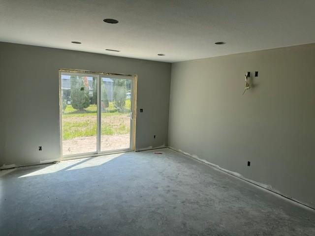 810 Texas Ave NW, Hutchinson, MN 55350
