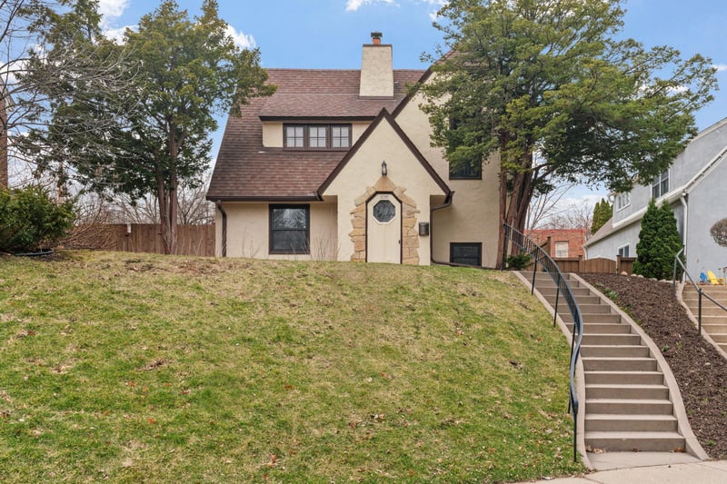 2790 Dean Pw, Minneapolis, MN 55416