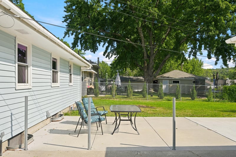 1148 Aurora Ave, Saint Paul Park, MN 55071