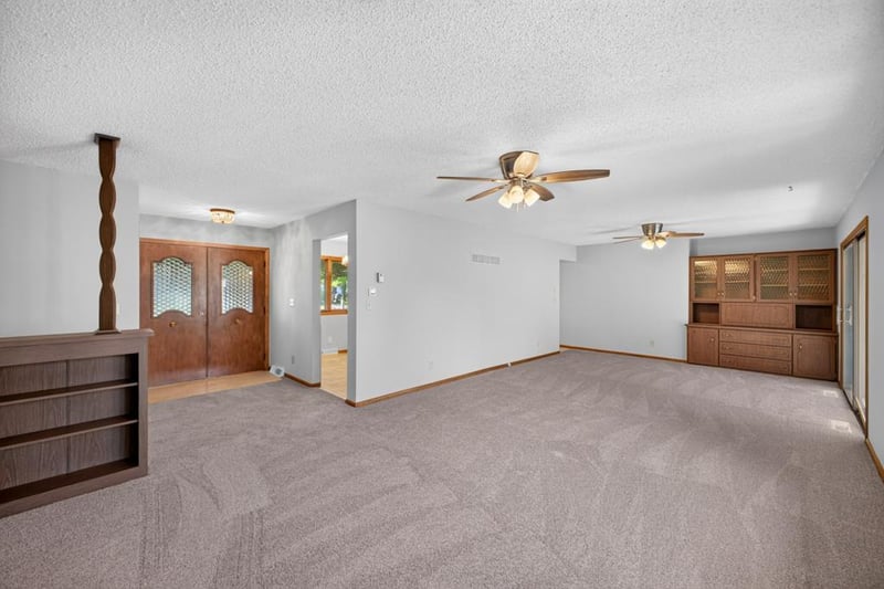 508 E Main St, Hayfield, MN 55940