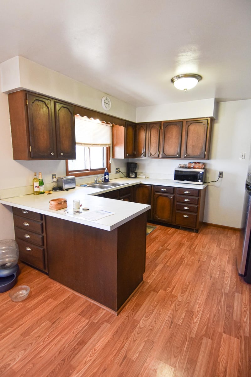245 Kneale Ave N, Thief River Falls, MN 56701