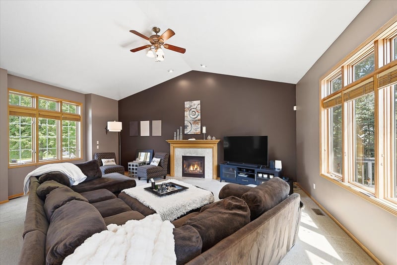 15921 Xeon St NW, Andover, MN 55304