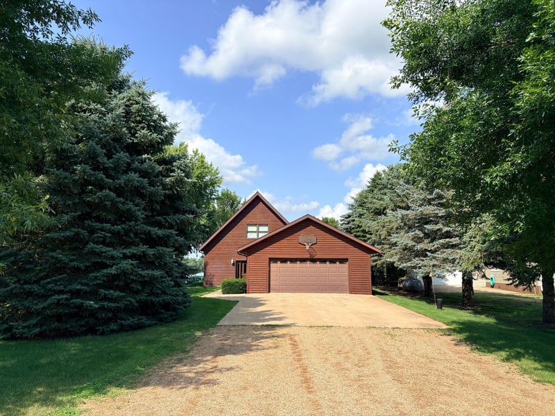 54 Pommier Ln, Garvin, MN 56132