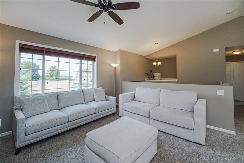 180 Tuttle Dr, Hastings, MN 55033