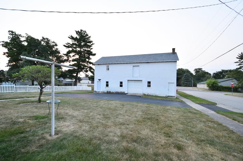 196 Mill St, Zumbrota, MN 55992