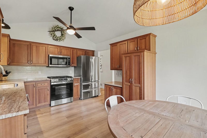 6408 Fawn Ln, Lino Lakes, MN 55014