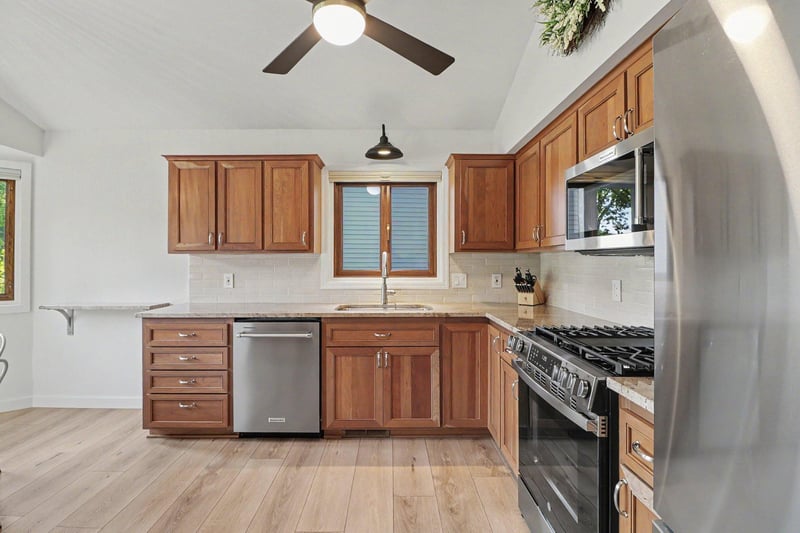6408 Fawn Ln, Lino Lakes, MN 55014