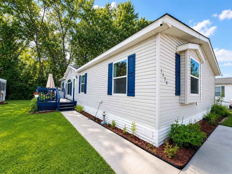 1339 Pine Tree, Maplewood, MN 55119