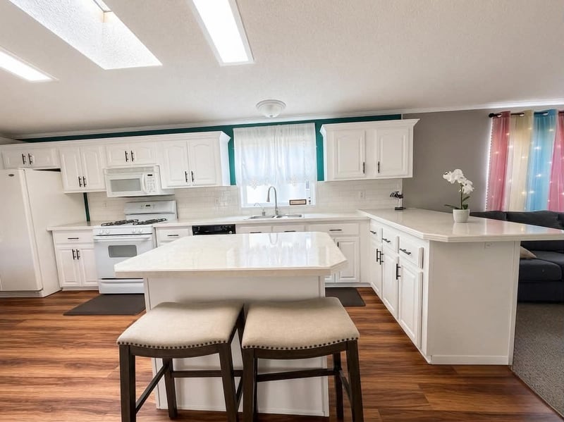 1339 Pine Tree, Maplewood, MN 55119