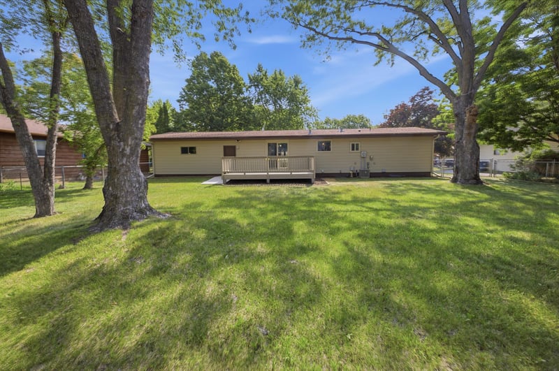 123 8th Ave SE, Saint Joseph, MN 56374