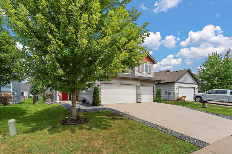3073 212th St W, Farmington, MN 55024