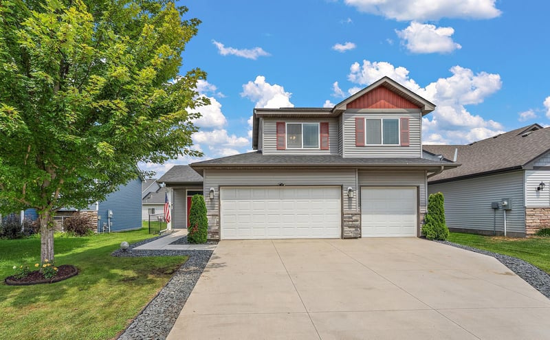 3073 212th St W, Farmington, MN 55024