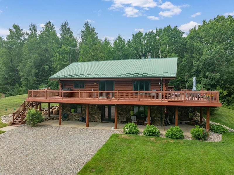 40330 Bray Lake Rd, Nashwauk, MN 55769