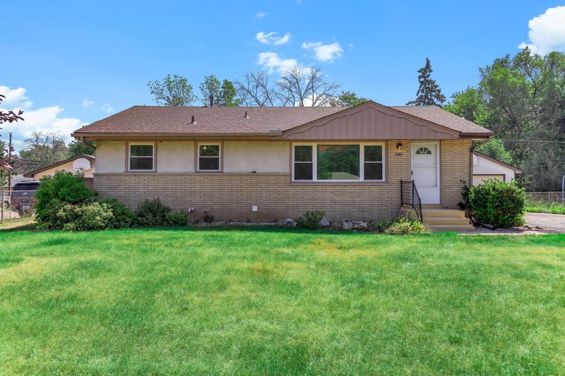 6936 Newton Ave N, Brooklyn Center, MN 55430
