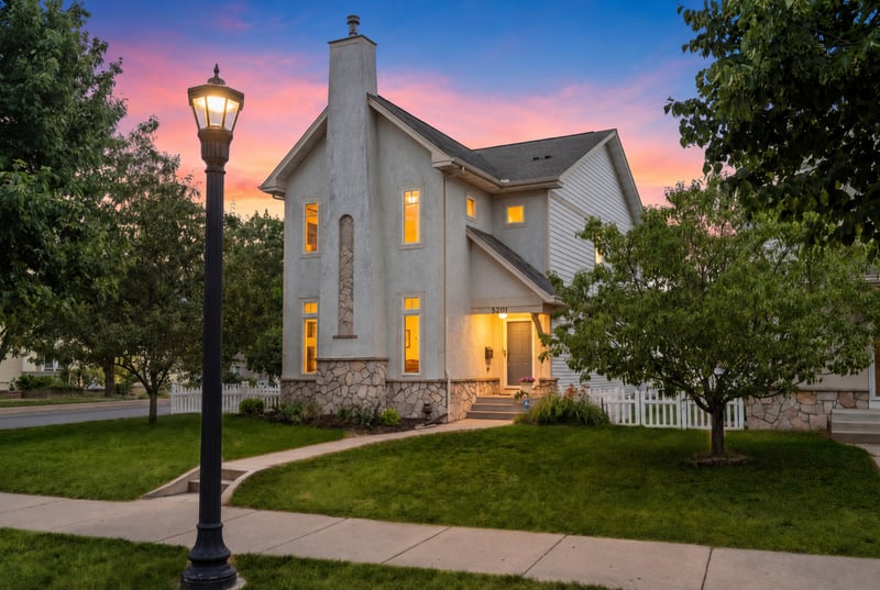 5201 Humboldt Ave N, Minneapolis, MN 55430