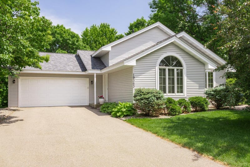 19363 Eureka Ct, Farmington, MN 55024