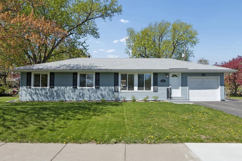 5841 Boone Ave N, New Hope, MN 55428