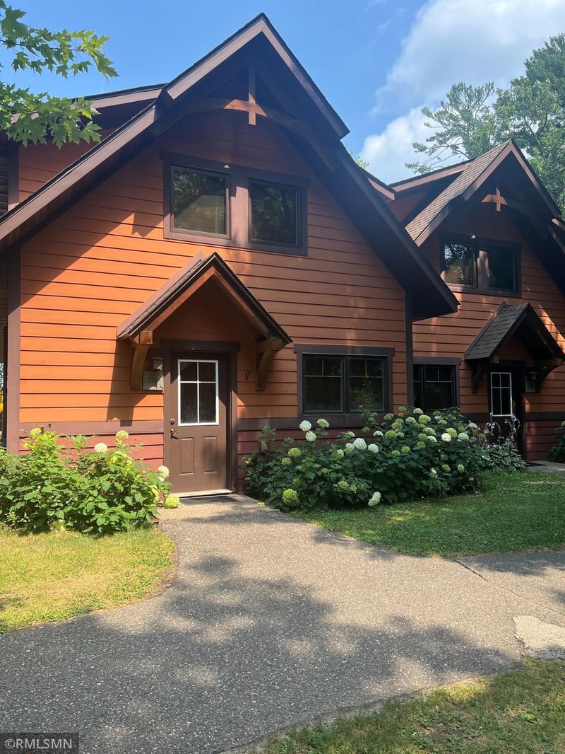 26050 Oak Ln #Cottage 3, Nisswa, MN 56468