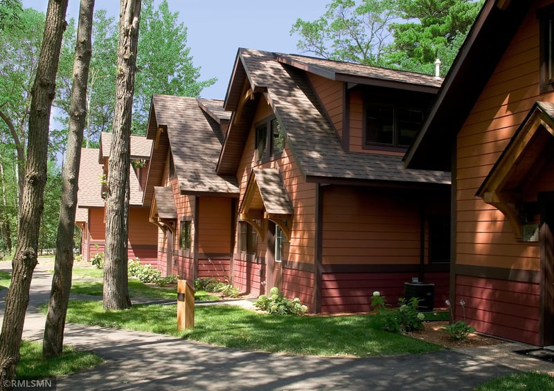 26050 Oak Ln #Cottage 3, Nisswa, MN 56468