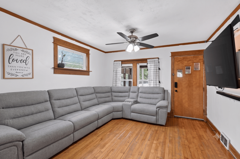 529 3rd Ave S, South Saint Paul, MN 55075