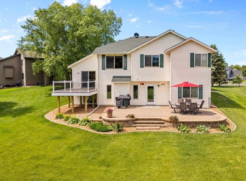 1505 14th St SE, Forest Lake, MN 55025