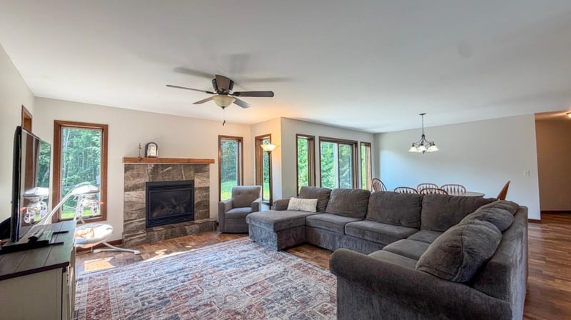 22275 Walkerbrook Dr, Bagley, MN 56621
