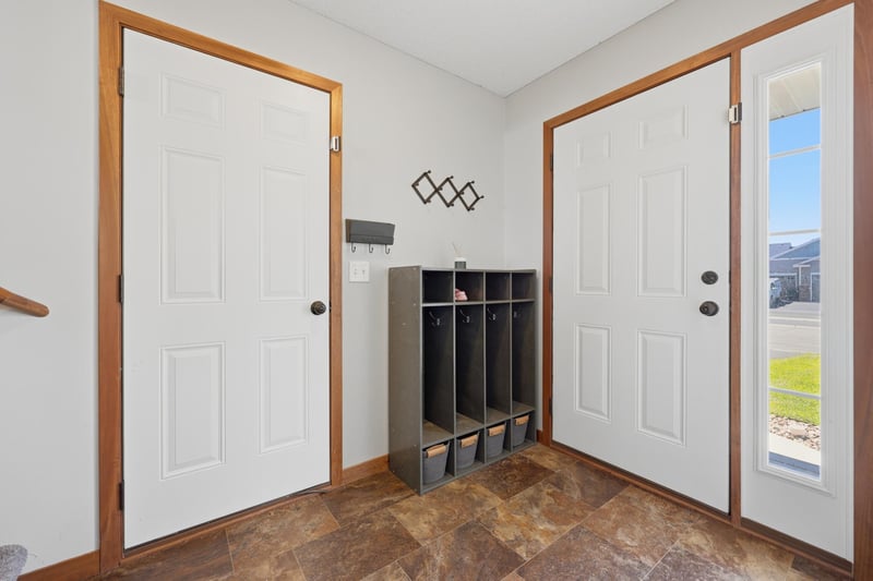 4399 87th St NE, Monticello, MN 55362