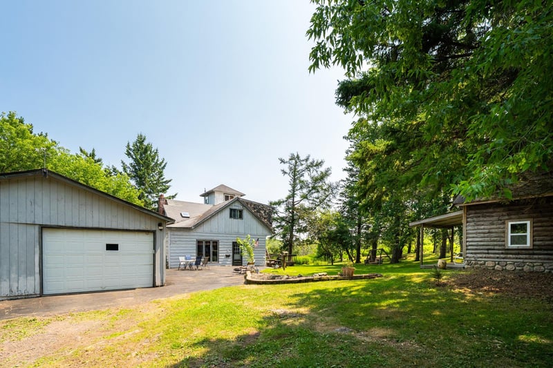 805 W 10th St, Duluth, MN 55806