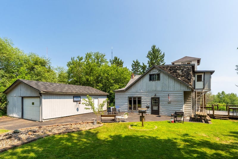 805 W 10th St, Duluth, MN 55806