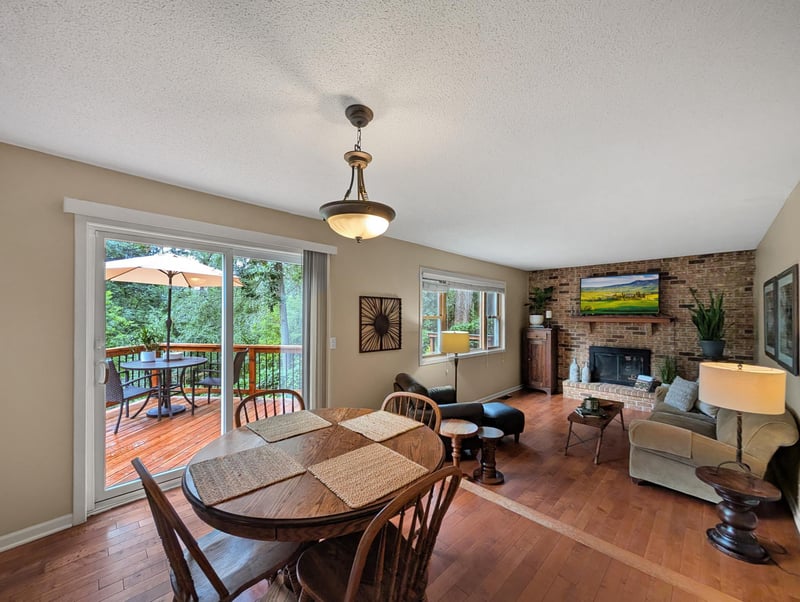 13655 Henna Ct, Apple Valley, MN 55124