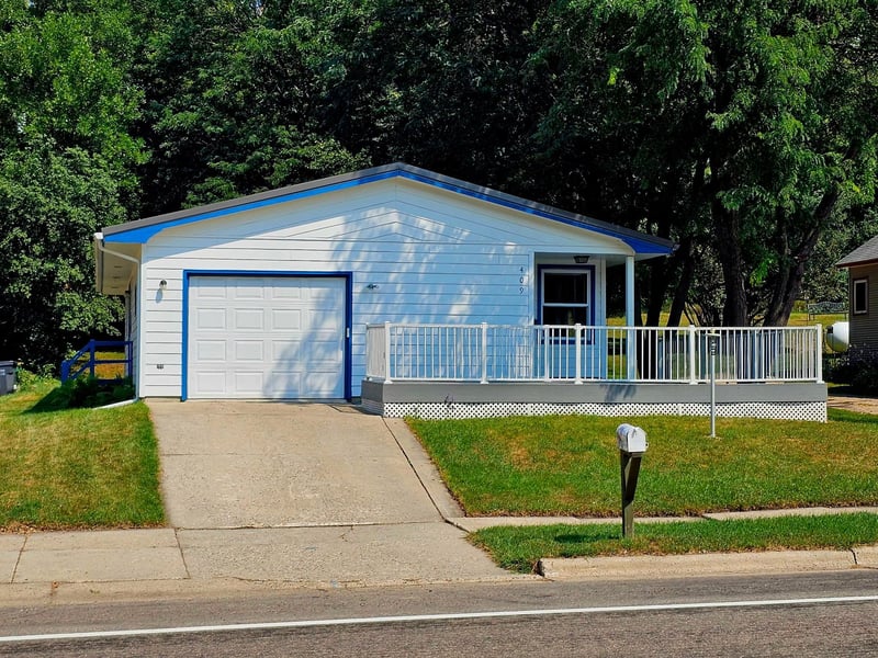 409 Fremont St S, Lake Benton, MN 56149