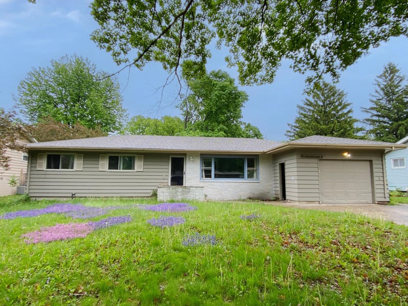 315 Charles St SW, Hutchinson, MN 55350
