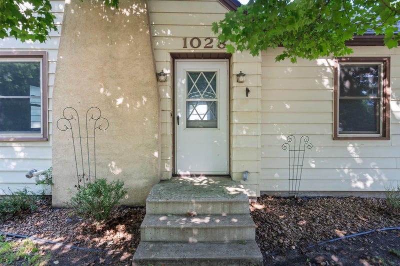 1028 1st Ave NE, Faribault, MN 55021