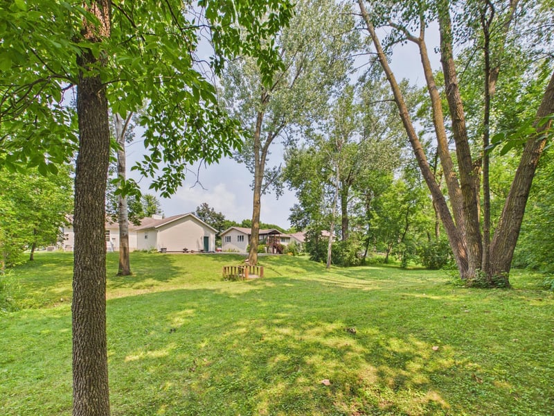 417 Countryside Dr SE, Montgomery, MN 56069