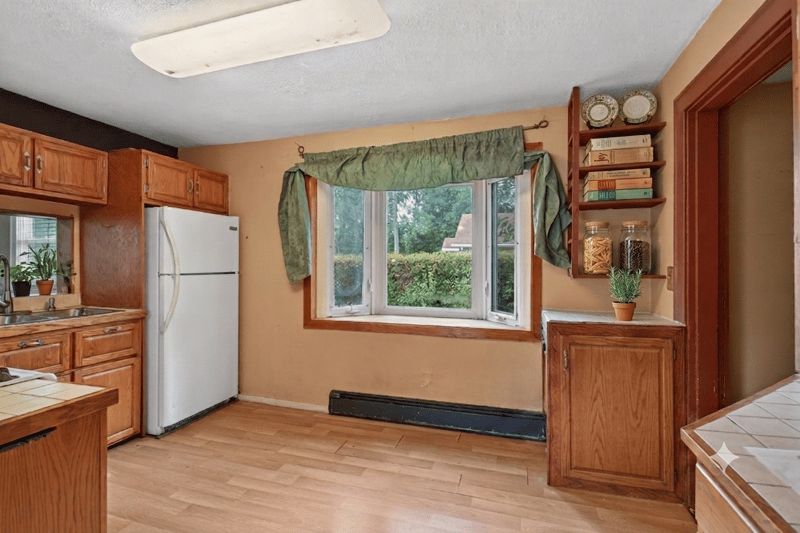 835 W 2nd St, Rush City, MN 55069