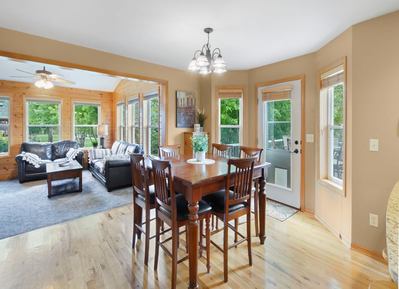 506 Chalupsky Ave NE, New Prague, MN 56071
